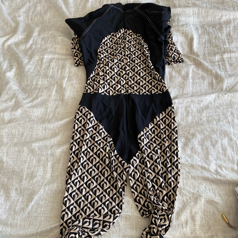 woman’s small great condition worn once